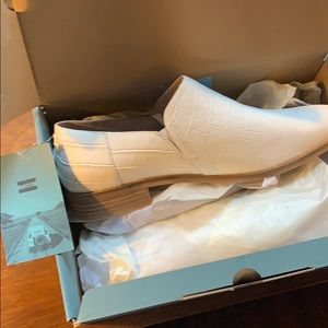White Crocodile TOMS shoes!!!